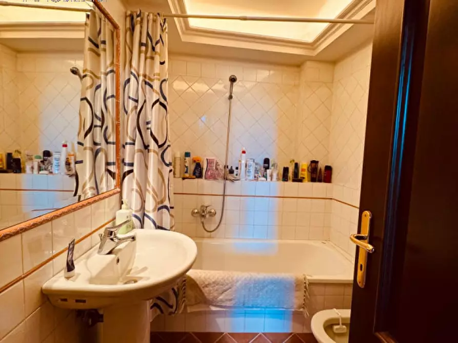 Immagine 72 di Appartamento in vendita  in piazza paolo segneri a Nettuno