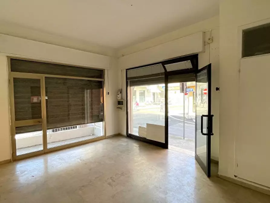 Immagine 1 di Ufficio in affitto  in Viale Ionio a Chioggia