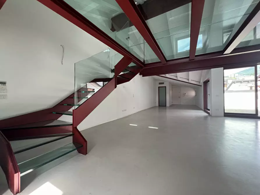 Immagine 8 di Attico in vendita  in via suffragio a Trento