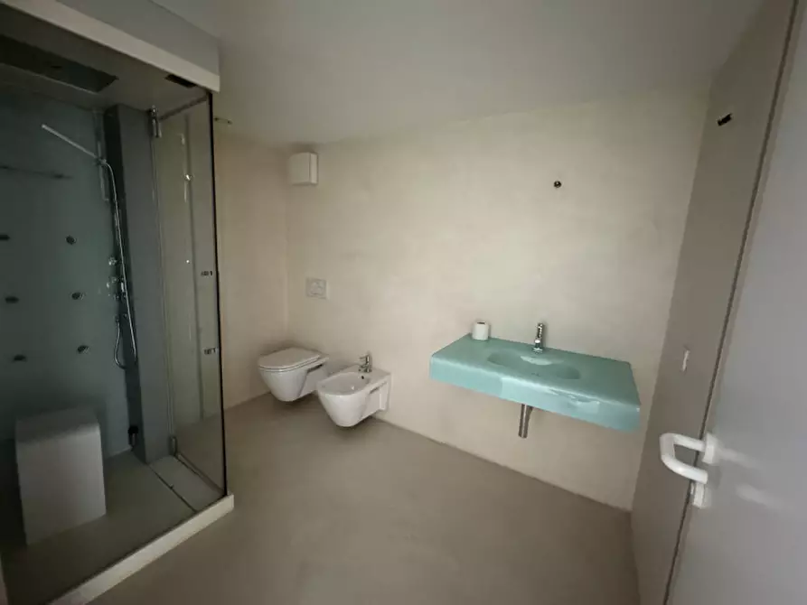 Immagine 13 di Attico in vendita  in via suffragio a Trento