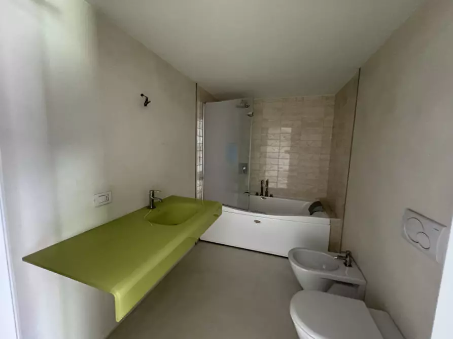 Immagine 15 di Attico in vendita  in via suffragio a Trento