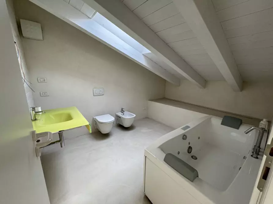 Immagine 17 di Attico in vendita  in via suffragio a Trento