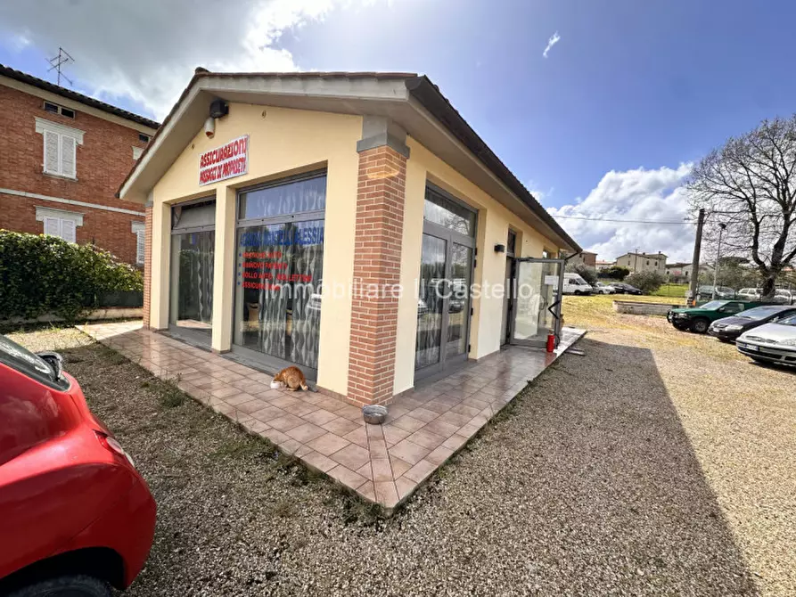 Immagine 2 di Ufficio in vendita  in via piemonte a Castiglione Del Lago