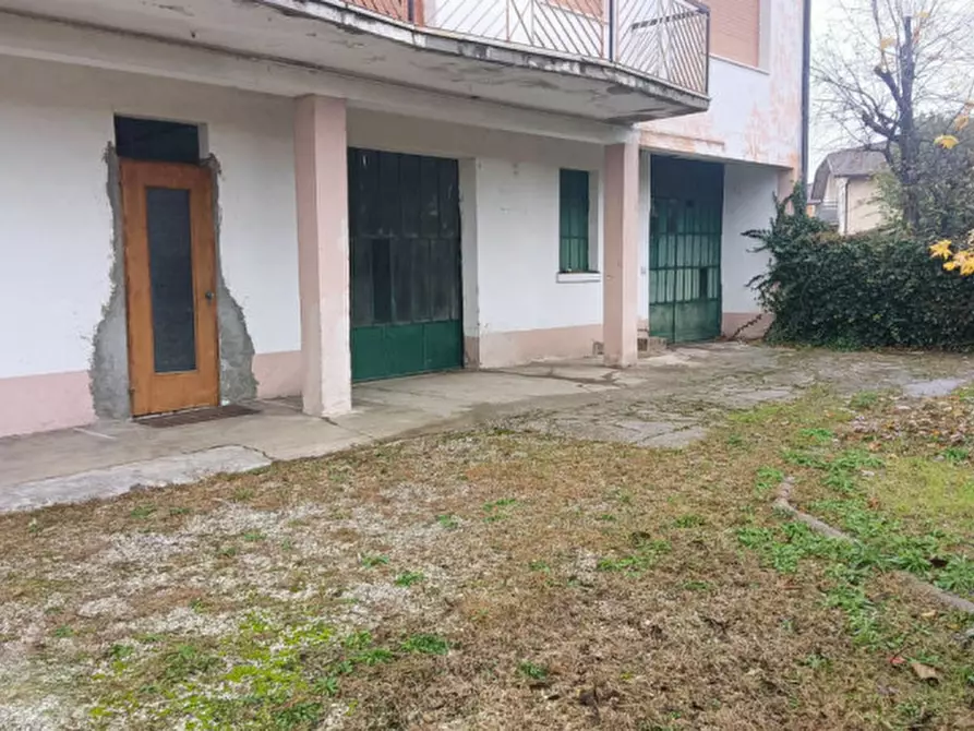 Immagine 1 di Appartamento in vendita  in Via Santa Maria a Calcinato
