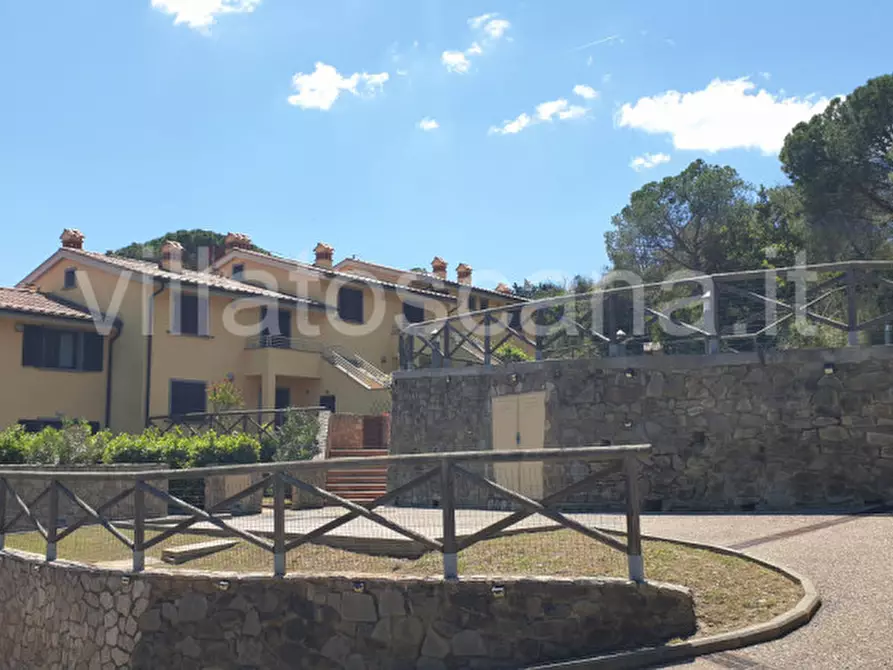 Immagine 29 di Villetta a schiera in vendita  a Castiglione Della Pescaia
