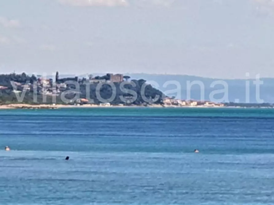 Immagine 36 di Villetta a schiera in vendita  a Castiglione Della Pescaia