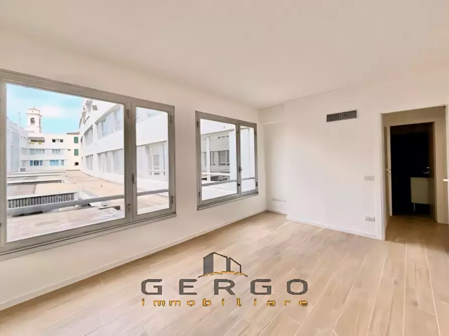 Immagine 6 di Appartamento in affitto  in Piazza Insurrezione a Padova