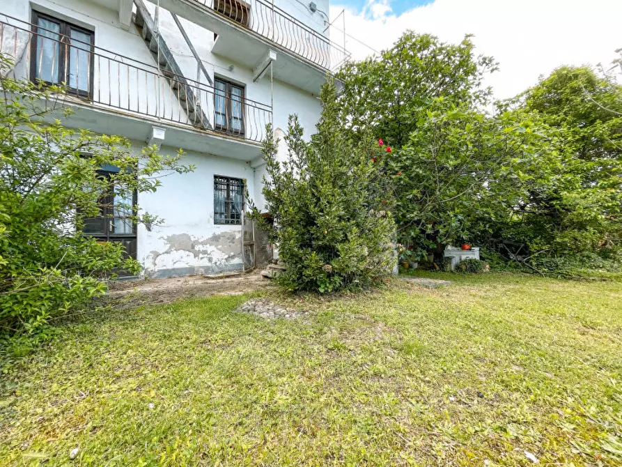 Immagine 3 di Villetta a schiera in vendita  in via casale canuggioni 28 a Borgomanero