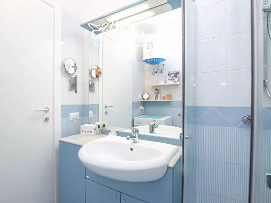 Immagine 19 di Casa bifamiliare in affitto  in via del vecchio marino, 1 a Palau