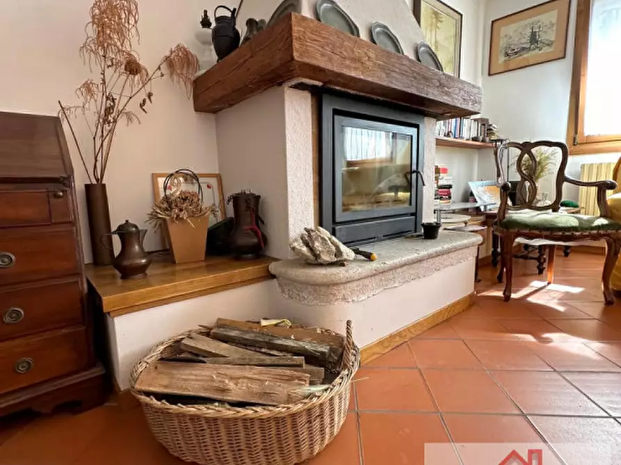 Immagine 1 di Casa indipendente in vendita  a Giavera Del Montello