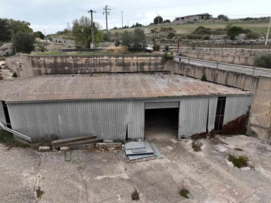 Immagine 7 di Capannone industriale in vendita  in Via Loreto Gallinara a Modica