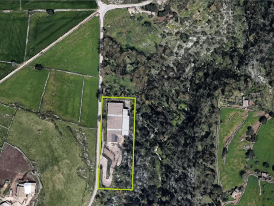 Immagine 10 di Capannone industriale in vendita  in Via Loreto Gallinara a Modica