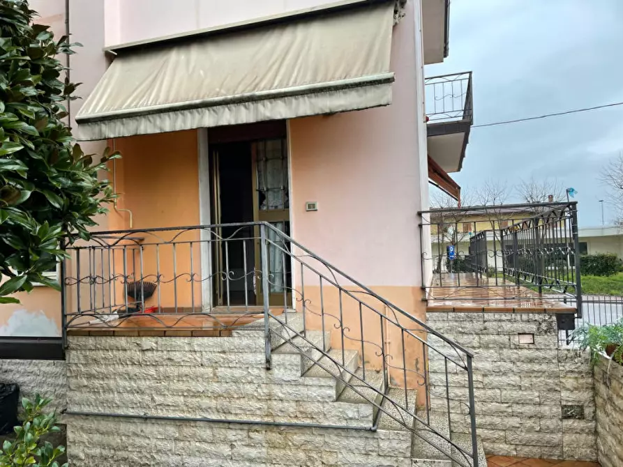 Immagine 1 di Casa bifamiliare in vendita  in via galileo galilei a Calcinato