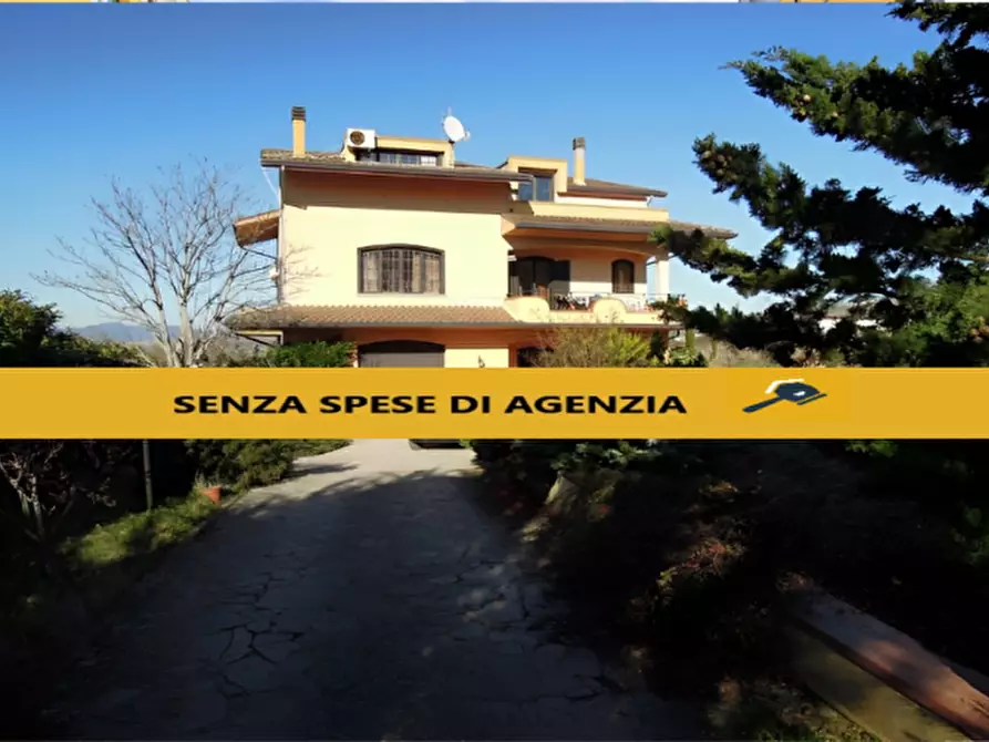 Immagine 1 di Villa in vendita  in Via Michelangelo Buonarroti, 44 a San Bartolomeo In Galdo