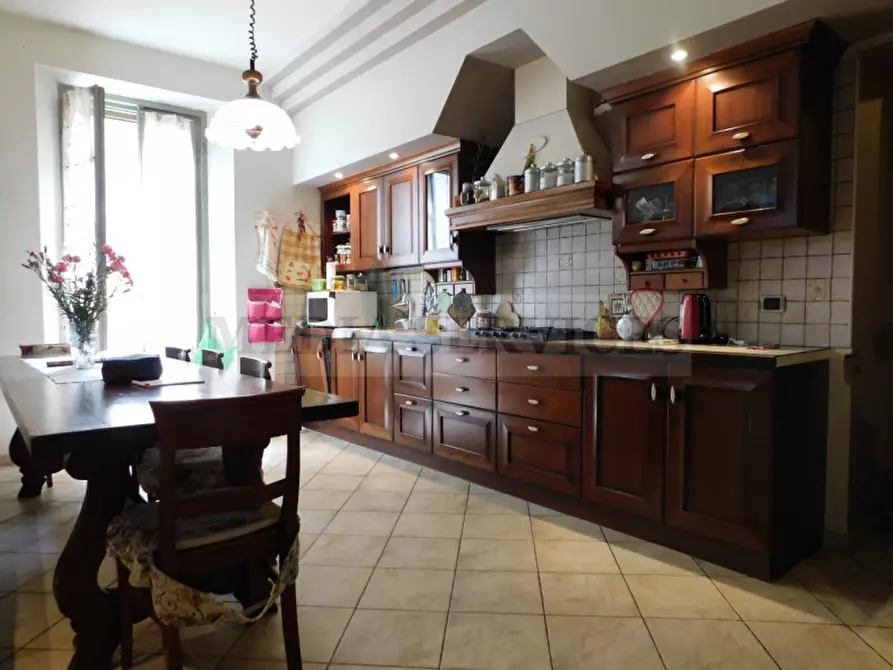 Immagine 7 di Appartamento in vendita  in via Giovanni Salvadeo n° 2 a Tromello