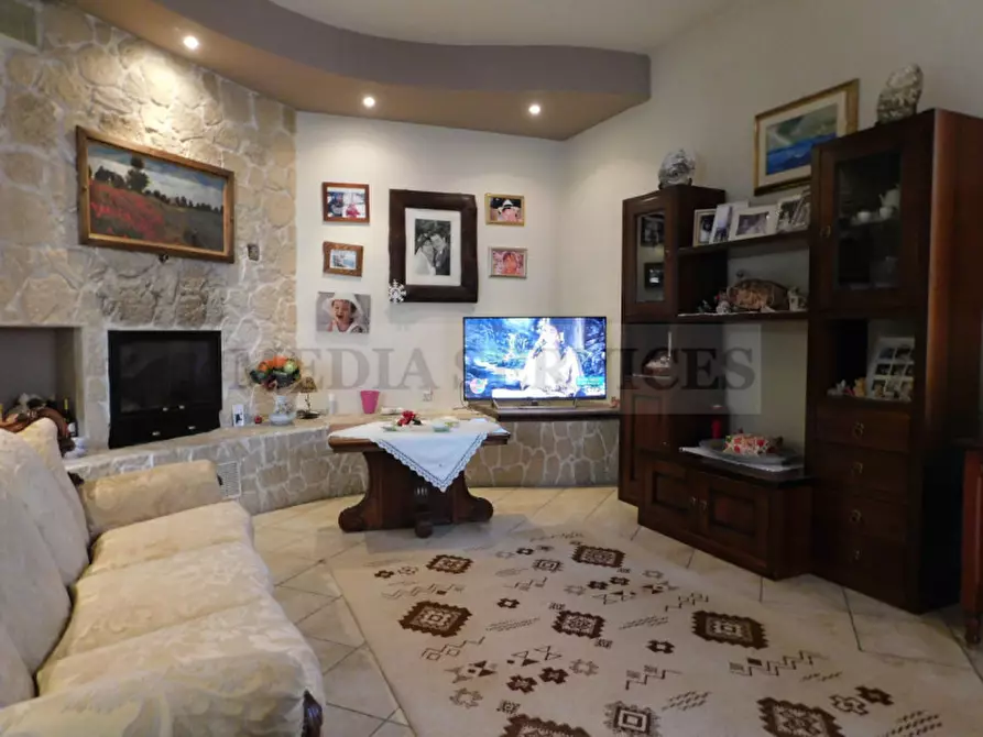 Immagine 10 di Appartamento in vendita  in via Giovanni Salvadeo n° 2 a Tromello