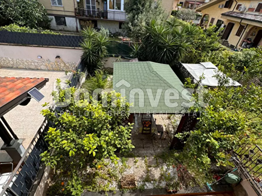 Immagine 27 di Villa in vendita  in Via Cineto Romano a Guidonia Montecelio