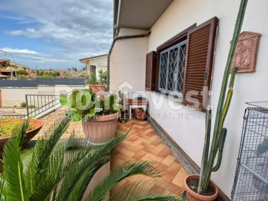 Immagine 37 di Villa in vendita  in Via Cineto Romano a Guidonia Montecelio