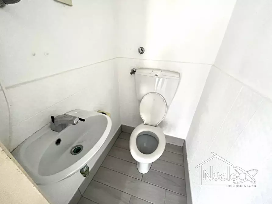 Immagine 4 di Negozio in affitto  a Galzignano Terme