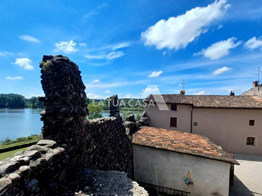 Immagine 7 di Rustico / casale in vendita  a Peschiera Del Garda