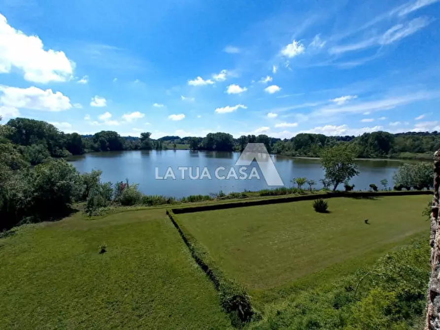 Immagine 10 di Rustico / casale in vendita  a Peschiera Del Garda