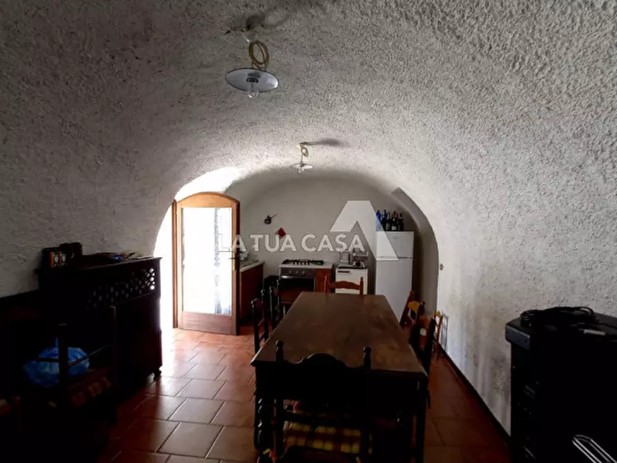 Immagine 13 di Rustico / casale in vendita  a Peschiera Del Garda