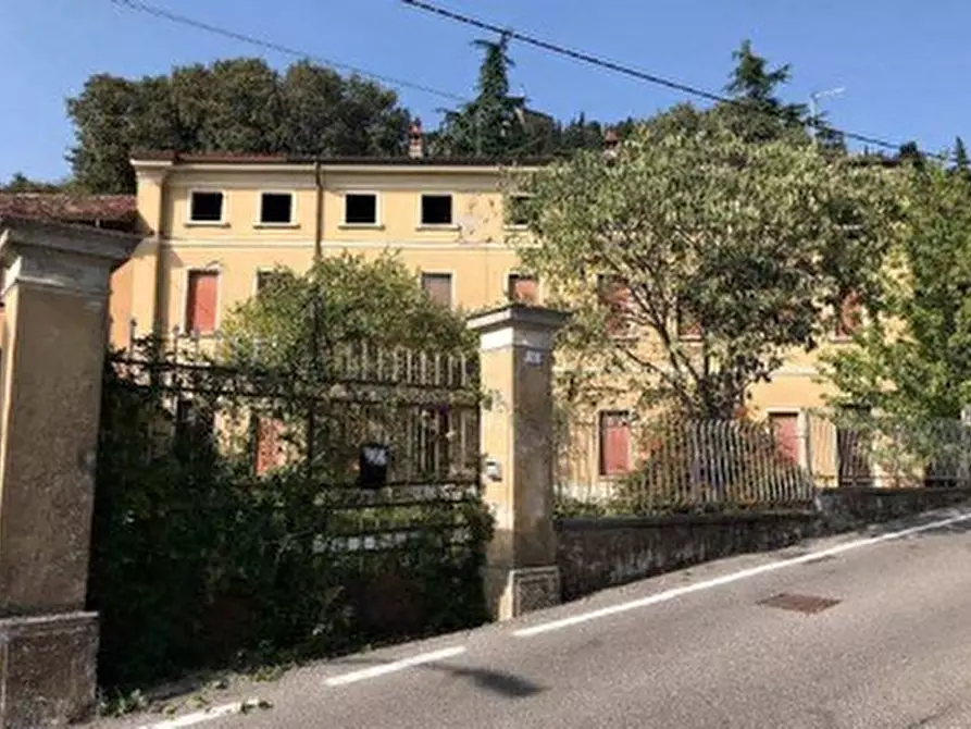 Immagine 1 di Casa indipendente in vendita  in VIA RIPA BIANCA 5 a Solferino