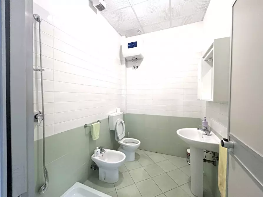 Immagine 6 di Ufficio in vendita  in VIALE BOVIO a Cesena