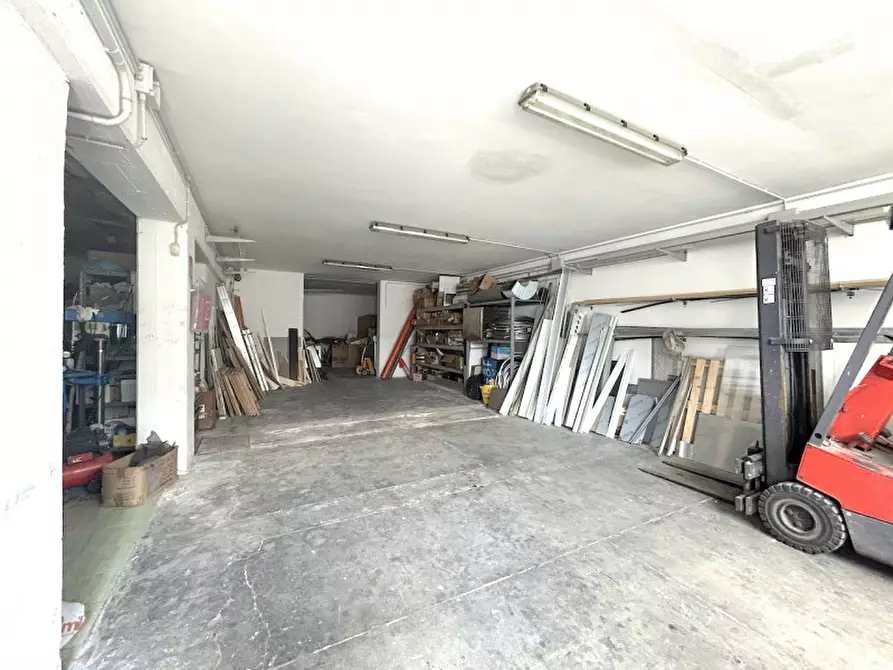 Immagine 8 di Ufficio in vendita  in VIALE BOVIO a Cesena