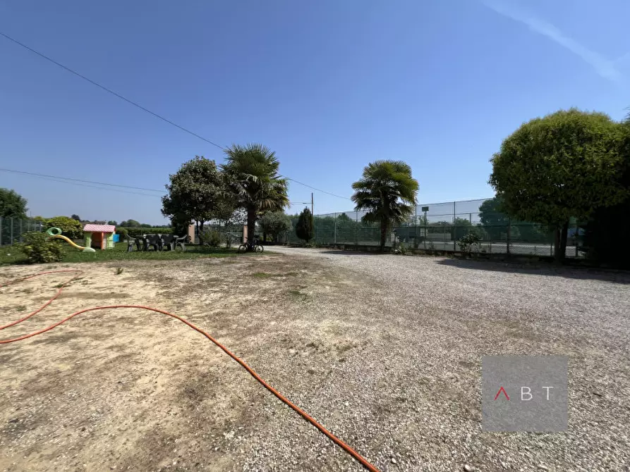 Immagine 15 di Appartamento in vendita  a Villa Del Conte