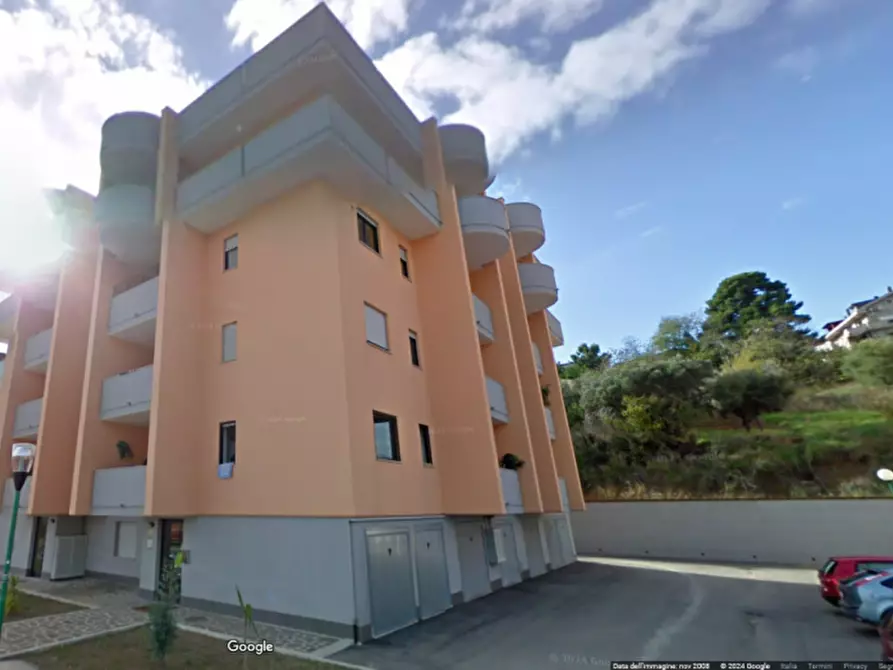 Immagine 1 di Appartamento in vendita  in Via Di Sotto a Pescara