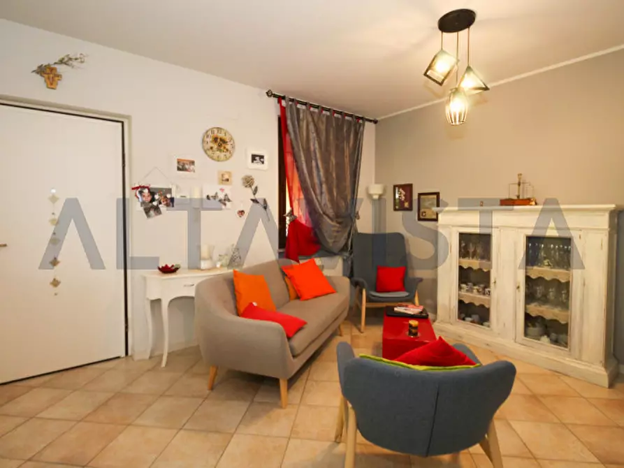 Immagine 1 di Appartamento in vendita  in san tommaso a Lonato del Garda