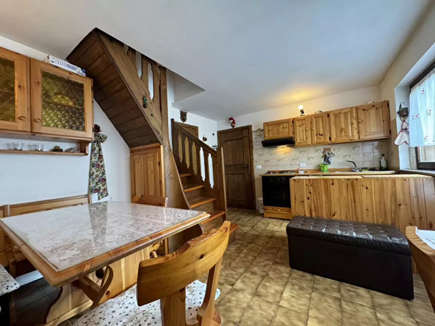 Immagine 1 di Appartamento in vendita  in Via Monti,44 a Auronzo Di Cadore