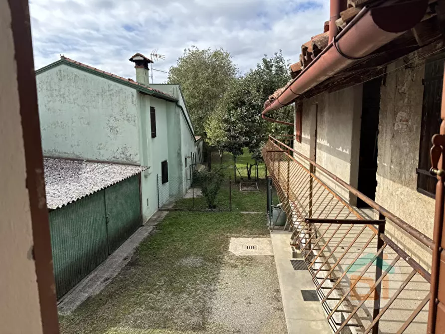 Immagine 12 di Casa indipendente in vendita  in Via Cristoforo Colombo a Moraro