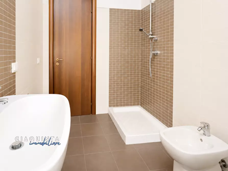 Immagine 9 di Casa indipendente in vendita  in via Giuseppe Garibaldi n 21 a Palagonia