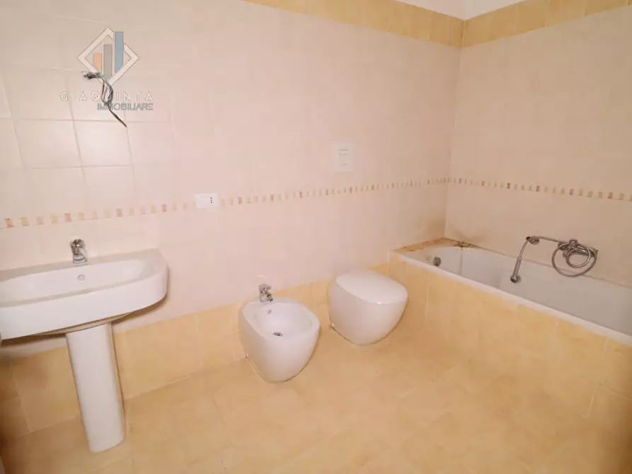 Immagine 17 di Casa indipendente in vendita  in via Giuseppe Garibaldi n 21 a Palagonia