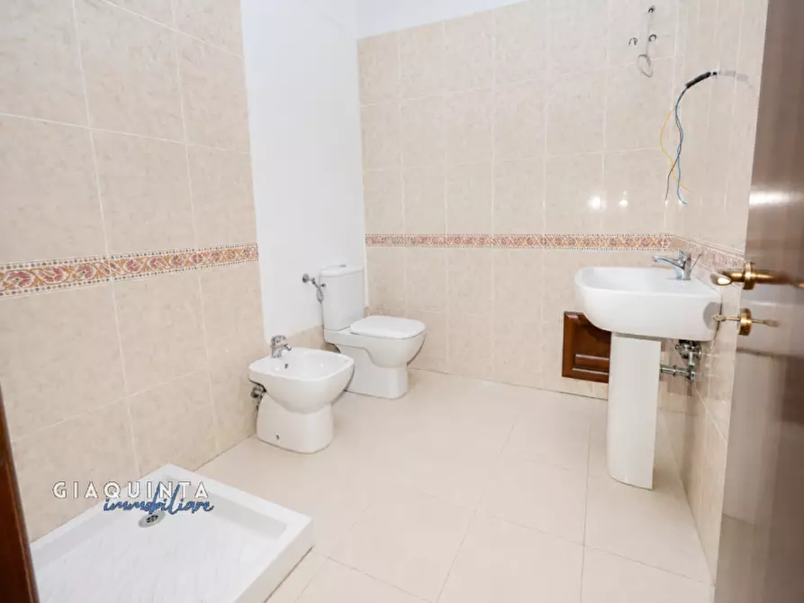 Immagine 43 di Casa indipendente in vendita  in via Giuseppe Garibaldi n 21 a Palagonia