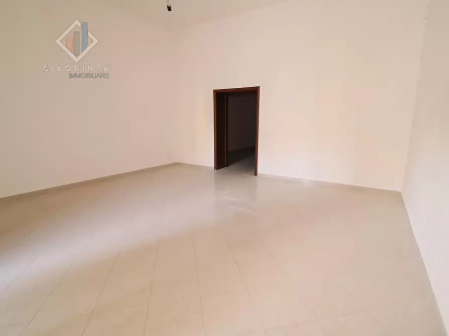 Immagine 45 di Casa indipendente in vendita  in via Giuseppe Garibaldi n 21 a Palagonia