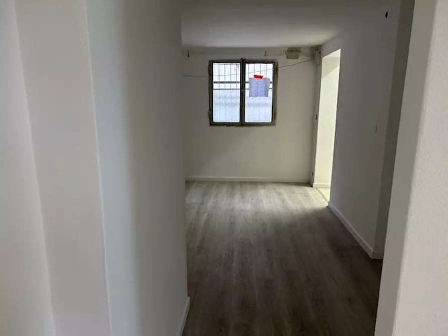 Immagine 7 di Negozio in affitto  in via roma a Albignasego