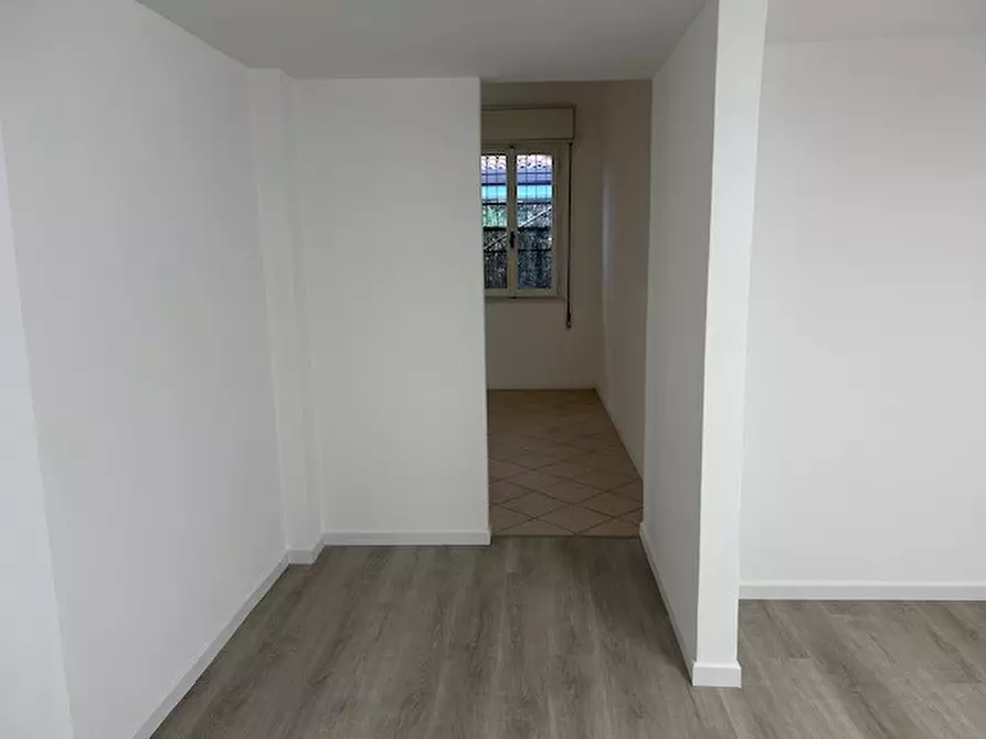 Immagine 9 di Negozio in affitto  in via roma a Albignasego