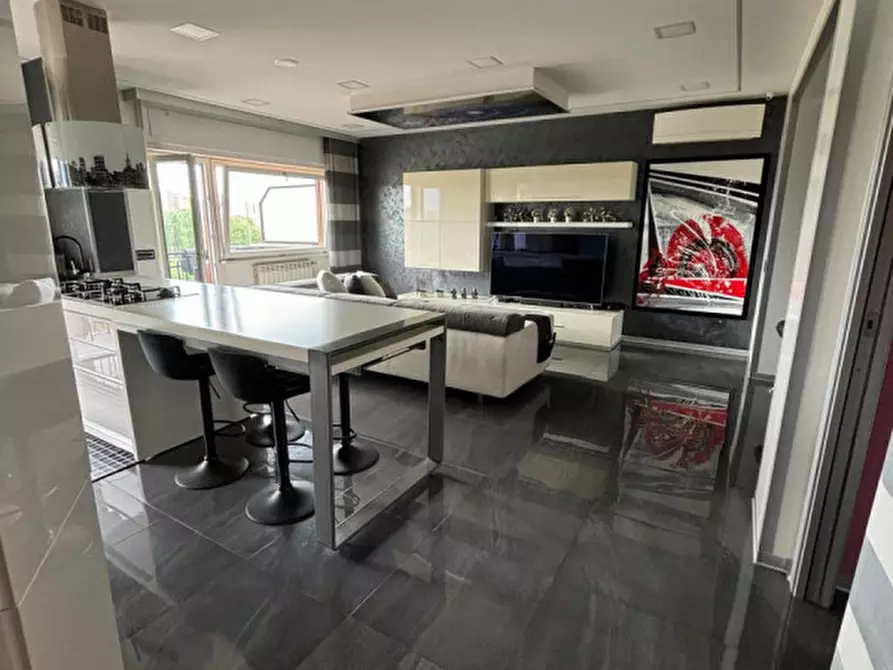 Immagine 12 di Appartamento in vendita  in via pisino a Roma