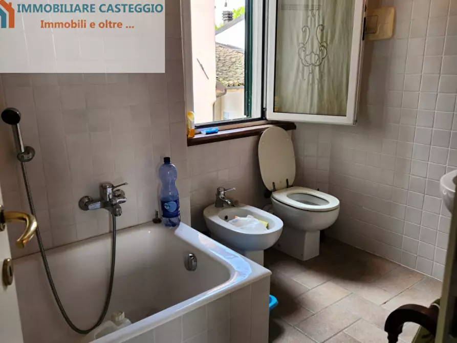 Immagine 20 di Casa indipendente in vendita  in piazza vittorio veneto a Montalto Pavese