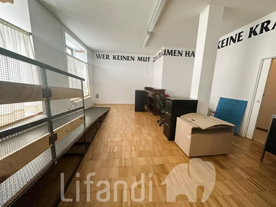 Immagine 2 di Negozio in vendita  a Salorno .Salurn.