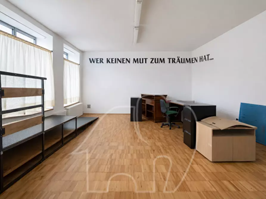 Immagine 3 di Negozio in vendita  in Via Trento a Salorno .Salurn.