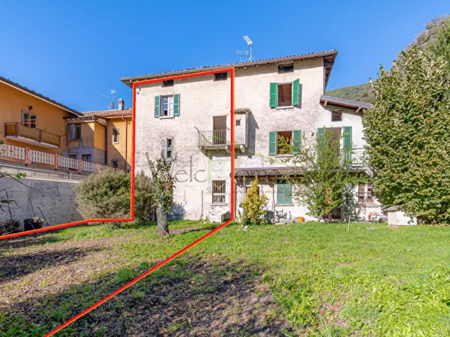 Immagine 15 di Casa bifamiliare in vendita  in Valbrona, via vittorio veneto 3 a Valbrona