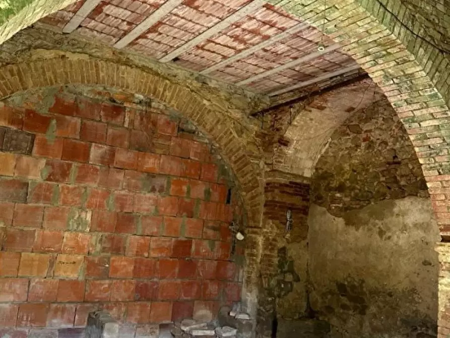 Immagine 26 di Rustico / casale in vendita  in periferia a Terranuova Bracciolini