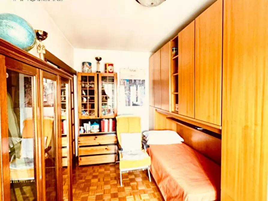 Immagine 25 di Appartamento in vendita  in piazza salvatore galgano a Roma