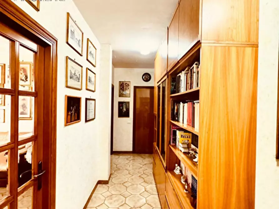 Immagine 26 di Appartamento in vendita  in piazza salvatore galgano a Roma