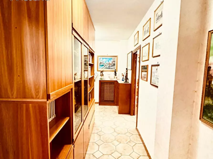 Immagine 34 di Appartamento in vendita  in piazza salvatore galgano a Roma