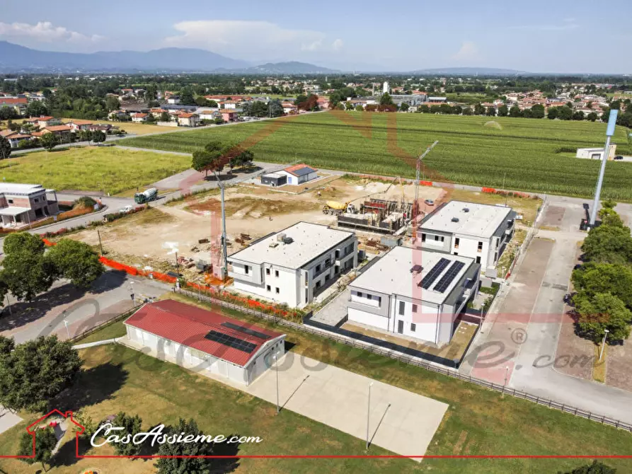 Immagine 28 di Appartamento in vendita  a Rossano Veneto